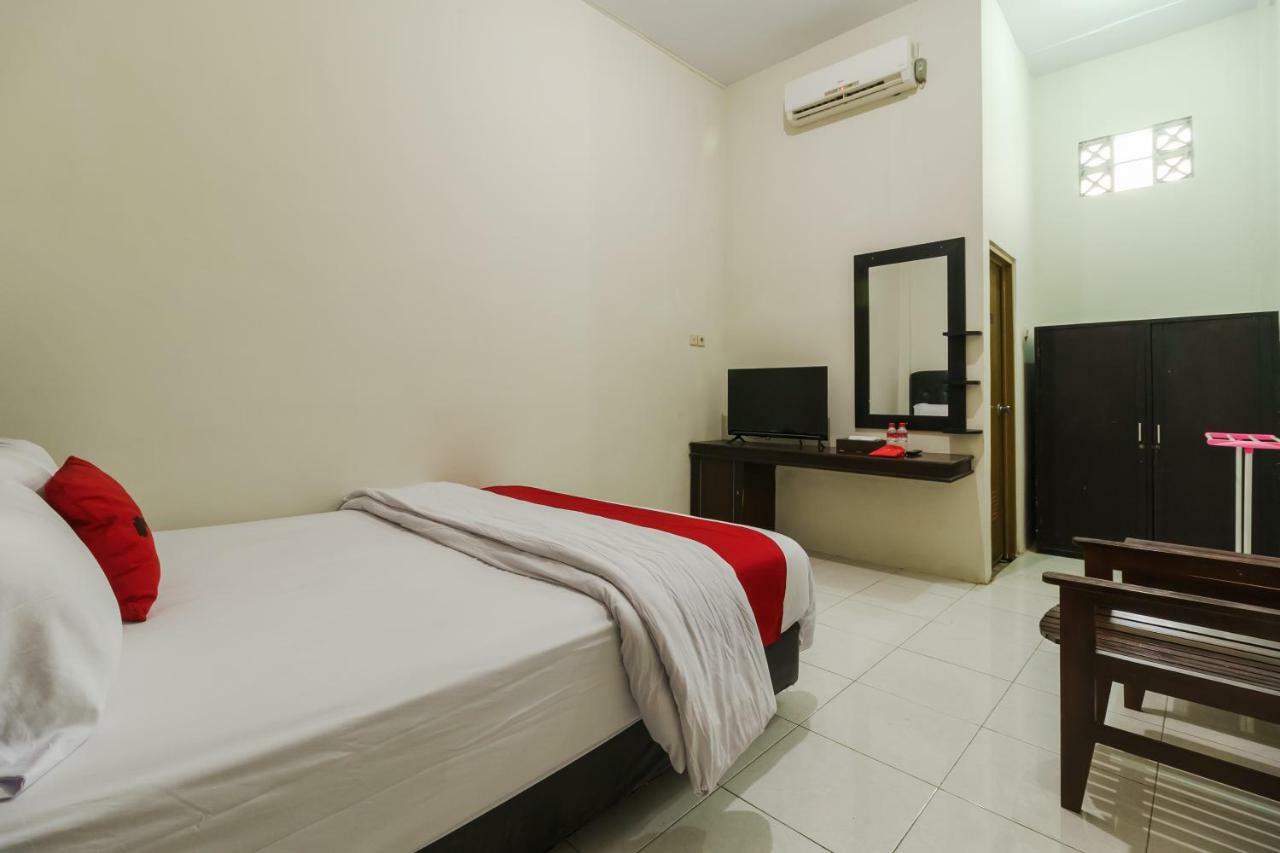 Reddoorz Syariah Near Fort Marlborough Bengkulu Extérieur photo